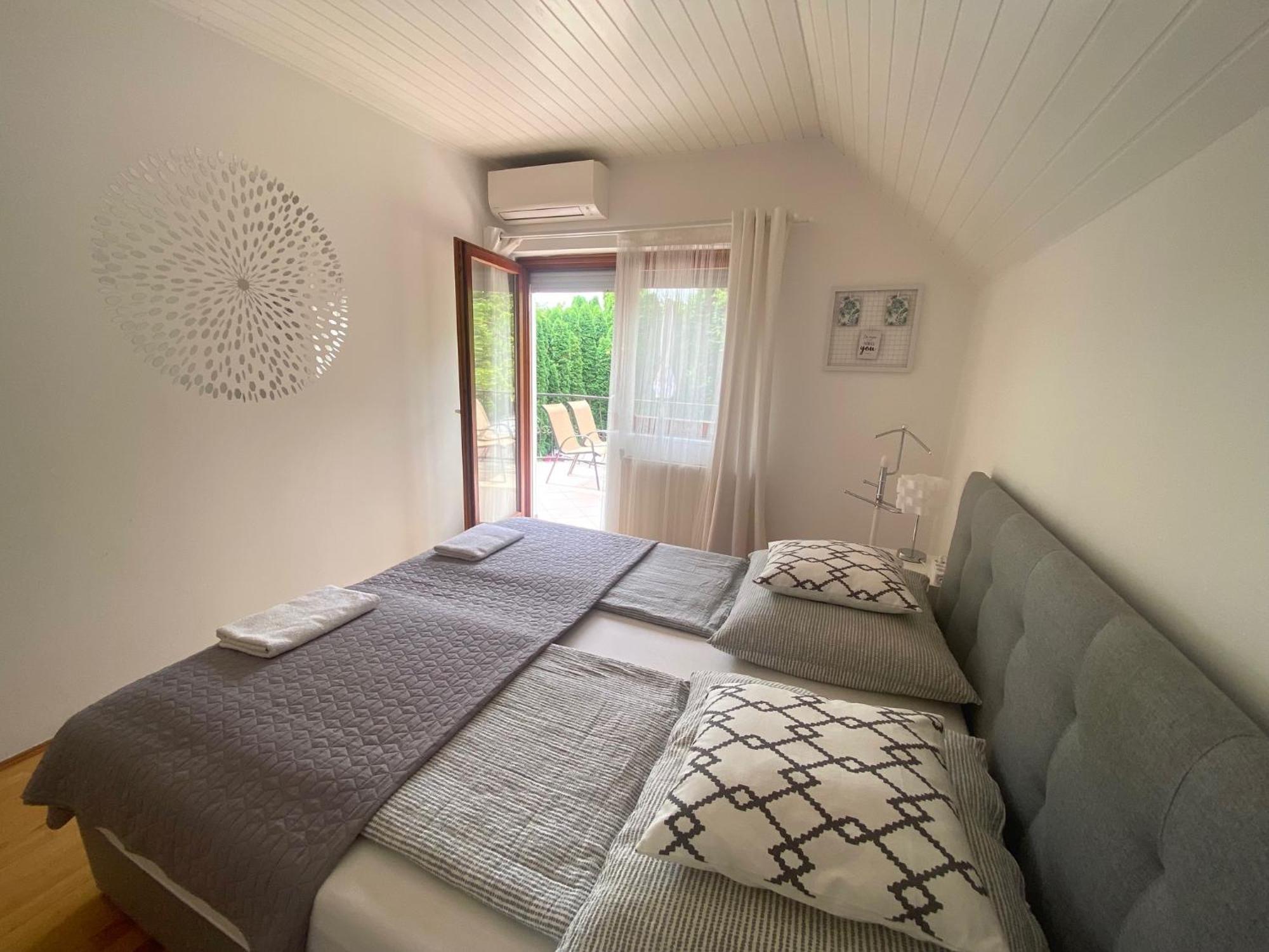 Do-Ti Apartmanhaz Балатонлелле Экстерьер фото